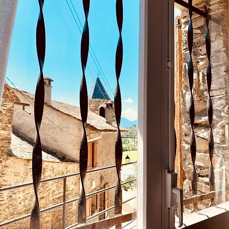 Mountain Getaway In Xalet *